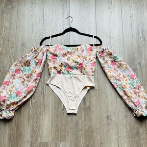 Runaway the Label RNWY off the shoulder floral  blouse bodysuit size Small